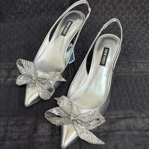 Nine West Silver Slingback Heels with Bow